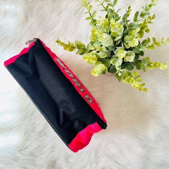 Justice “Girls Can Change the World” Sequin Lunchbox – Pink & Black - Picture 7 of 8